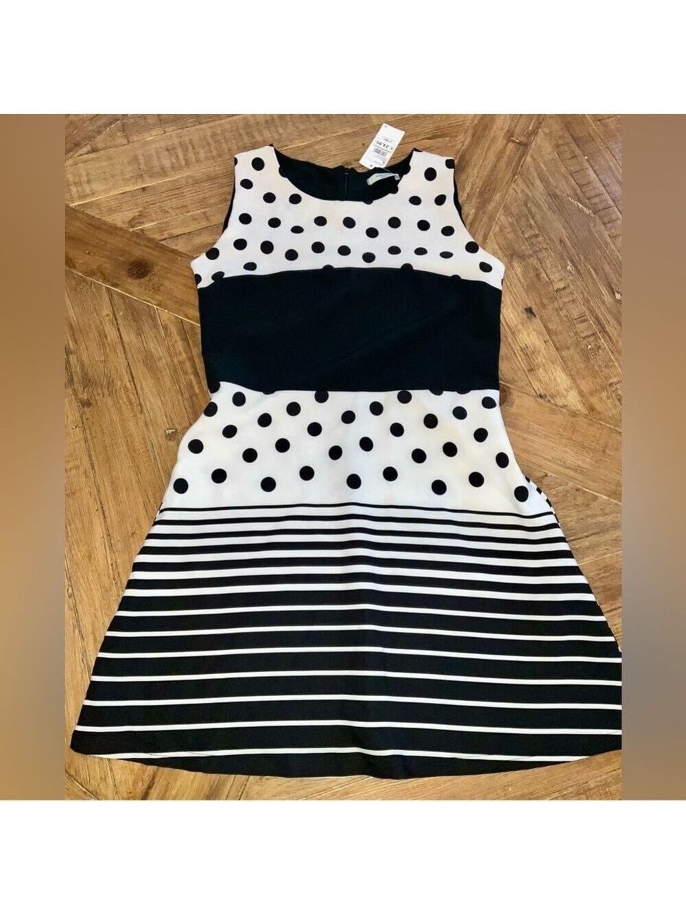 Piazza Italia Dress - size large - nwt - black and white stripes and dots
